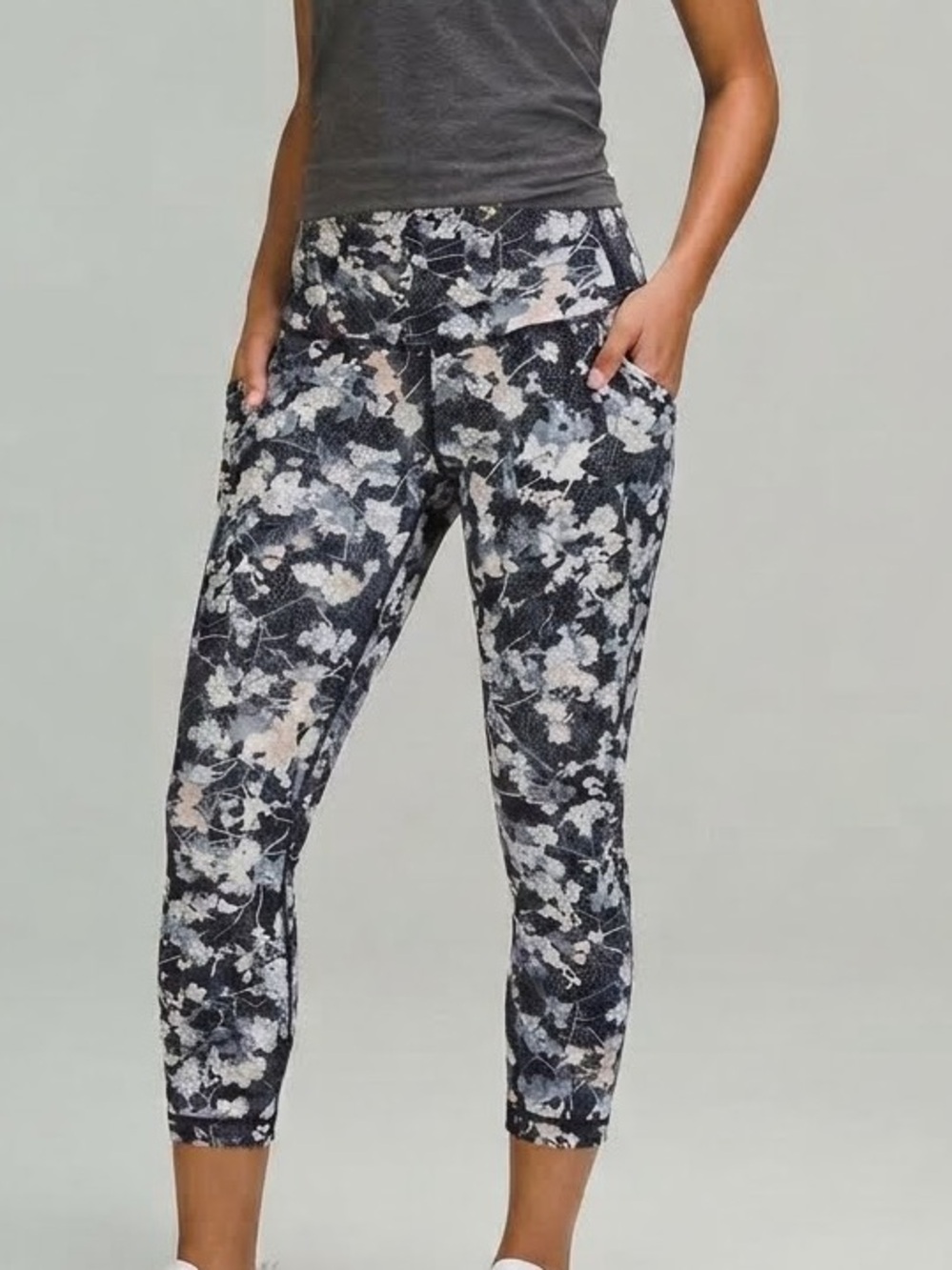 Lululemon Printed Capri Active Leggings - Gray Floral